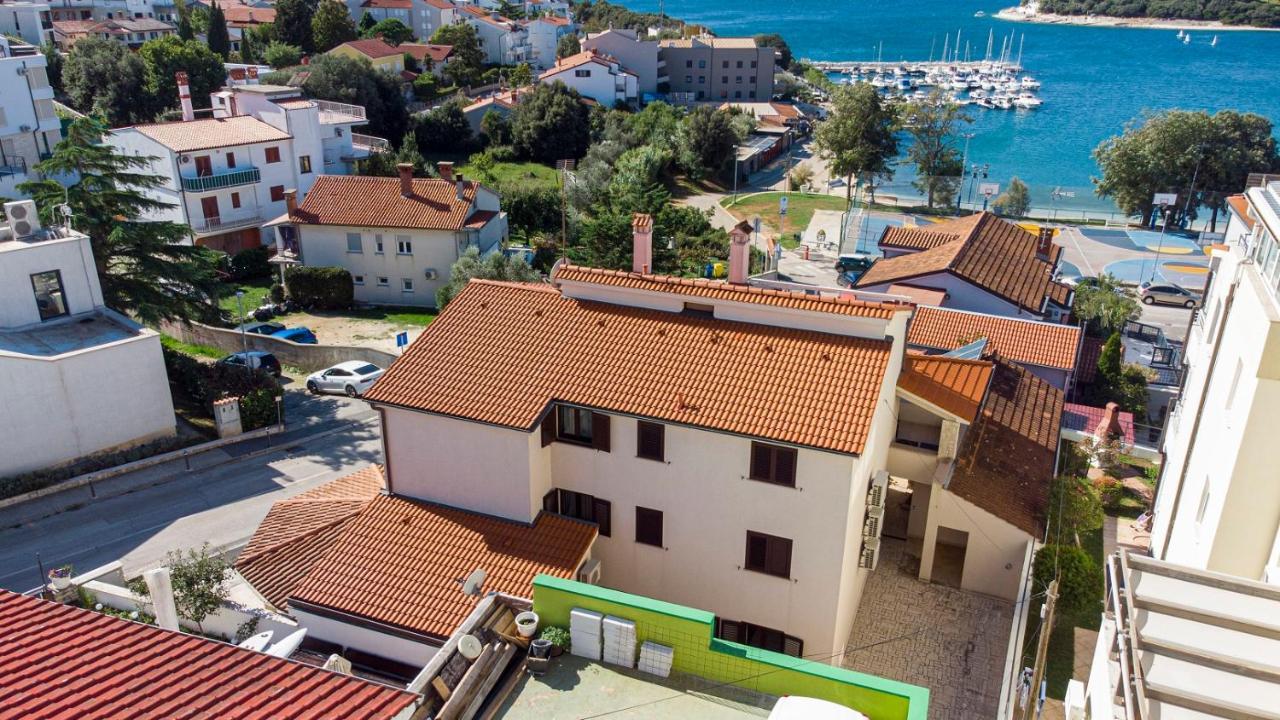 Holiday Apartment 50M From The Beach Pjescana Uvala Ngoại thất bức ảnh