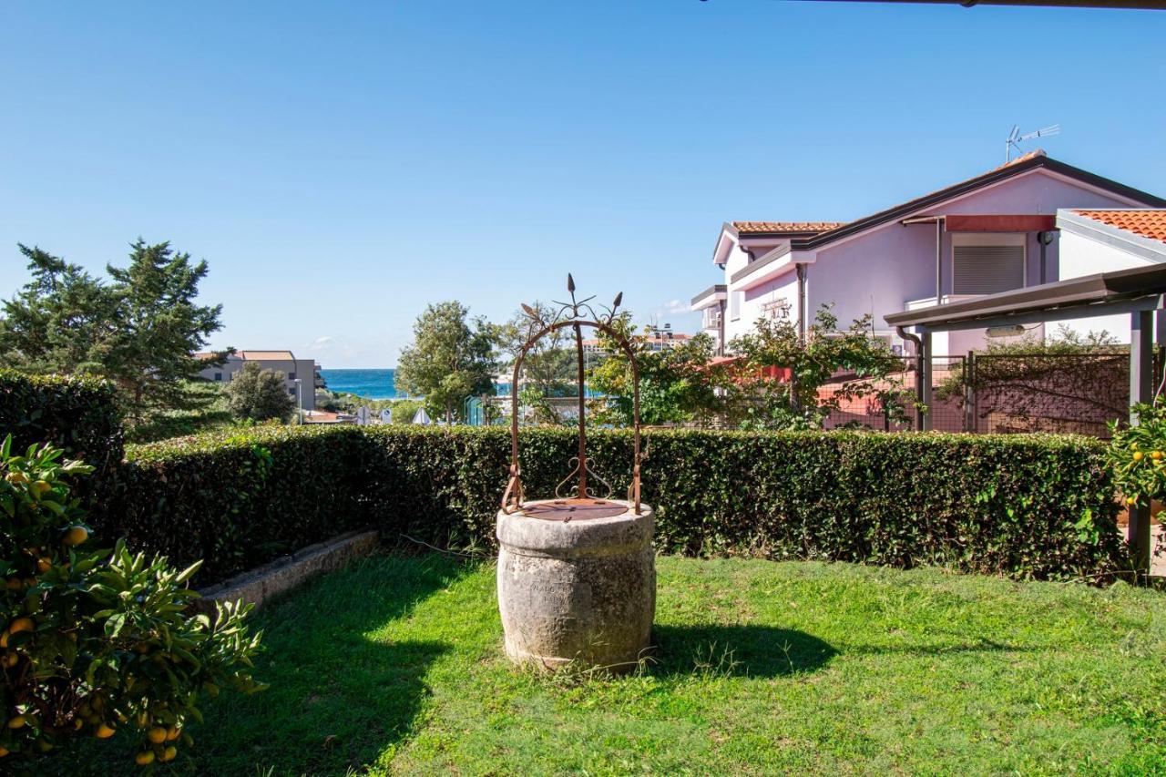 Holiday Apartment 50M From The Beach Pjescana Uvala Ngoại thất bức ảnh