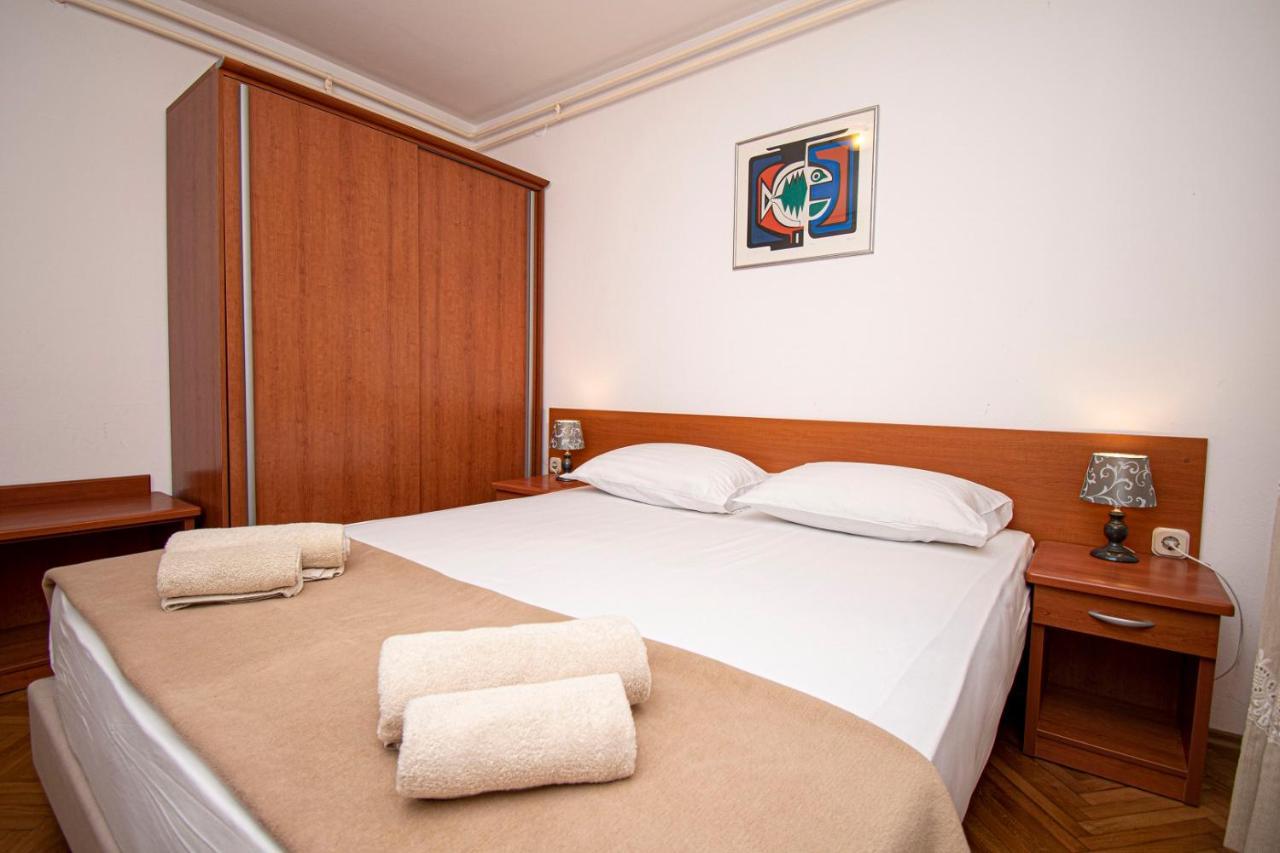 Holiday Apartment 50M From The Beach Pjescana Uvala Ngoại thất bức ảnh